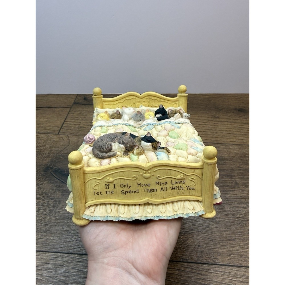 'NINE LVIES' San Francisco Music‎ Box 1995, VTG